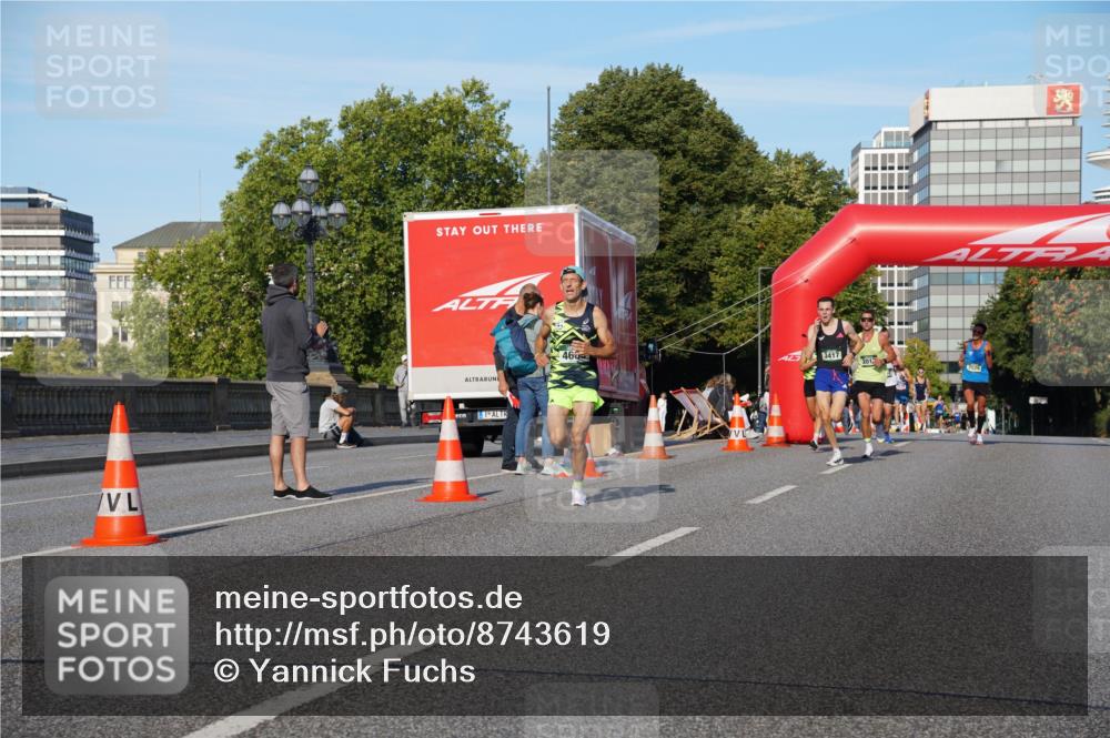 07.09.2025 - BARMER Alsterlauf Yannick Fuchs http://msf.ph/oto/8743619 07.09.2025 09:29:16 Laufen 460, 3417, 201, 2529 meine-sportfotos.de
