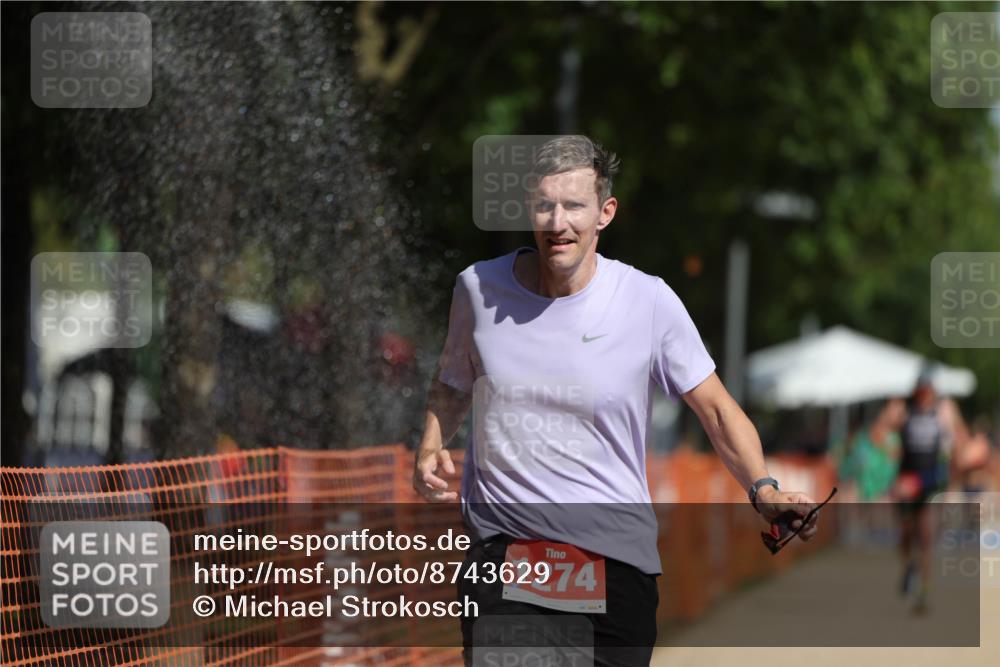 07.09.2025 - 19. Norderstedt Triathlon Michael Strokosch http://msf.ph/oto/8743629 07.09.2025 11:56:47 Laufen 1274 meine-sportfotos.de
