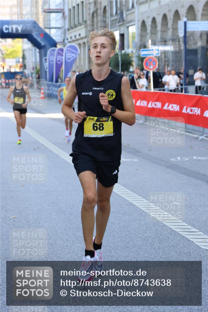 07.09.2025 - BARMER Alsterlauf Strokosch-Dieckow http://msf.ph/oto/8743638 07.09.2025 11:16:55 Ziel  meine-sportfotos.de