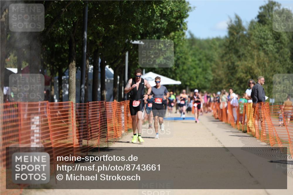 07.09.2025 - 19. Norderstedt Triathlon Michael Strokosch http://msf.ph/oto/8743661 07.09.2025 12:33:47 Laufen 776, 1225 meine-sportfotos.de