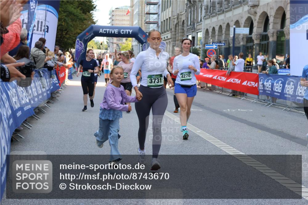 07.09.2025 - BARMER Alsterlauf Strokosch-Dieckow http://msf.ph/oto/8743670 07.09.2025 10:17:58 Ziel 2255, 2488, 2571, 2575, 2715, 3021, 3052, 3138, 3139, 3478, 3993, 4009, 4293, 4322, 4343, 4661, 5403, 5405, 8214 meine-sportfotos.de