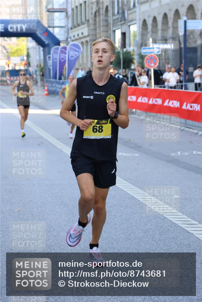 07.09.2025 - BARMER Alsterlauf Strokosch-Dieckow http://msf.ph/oto/8743681 07.09.2025 11:16:55 Ziel  meine-sportfotos.de