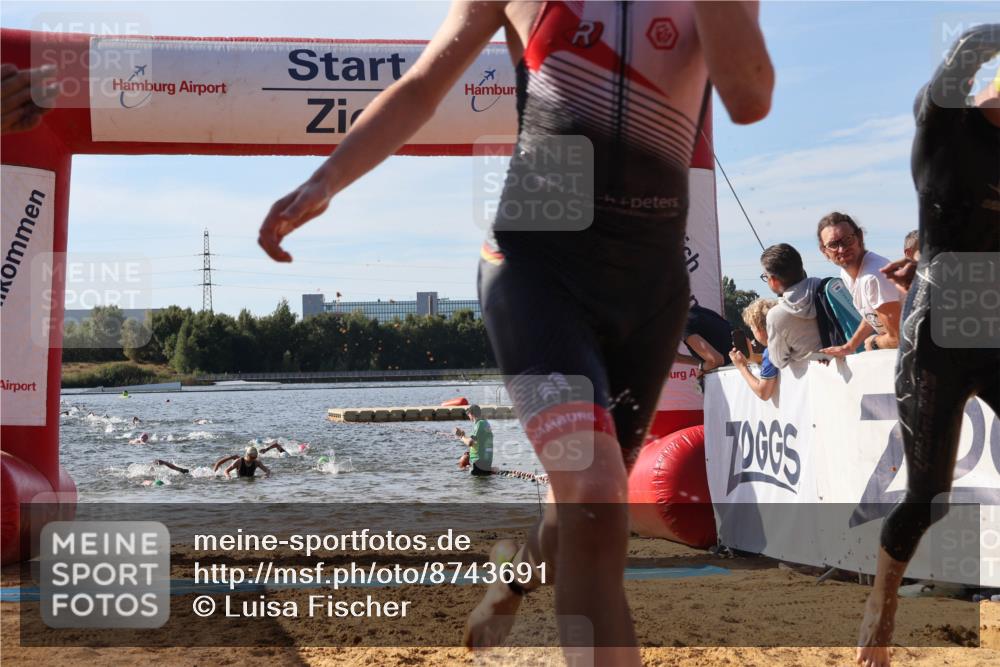07.09.2025 - 19. Norderstedt Triathlon Luisa Fischer http://msf.ph/oto/8743691 07.09.2025 10:22:20 Schwimmen 86, 639, 648, 652, 655, 664, 667, 672, 673, 686, 690 meine-sportfotos.de