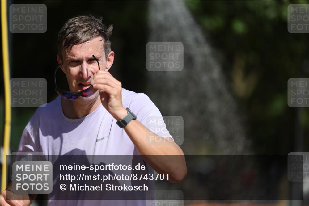 07.09.2025 - 19. Norderstedt Triathlon Michael Strokosch http://msf.ph/oto/8743701 07.09.2025 11:56:48 Laufen 806, 1274 meine-sportfotos.de