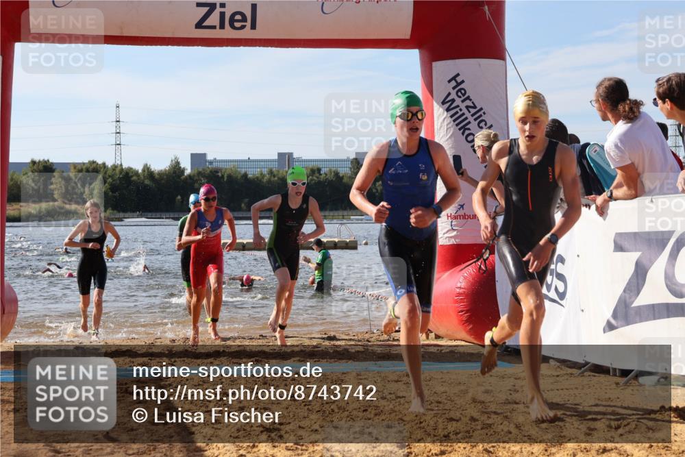 07.09.2025 - 19. Norderstedt Triathlon Luisa Fischer http://msf.ph/oto/8743742 07.09.2025 10:22:30 Schwimmen 68, 87, 108, 112, 639, 663, 667, 672, 673, 676, 681, 690 meine-sportfotos.de