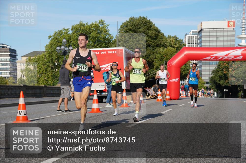 07.09.2025 - BARMER Alsterlauf Yannick Fuchs http://msf.ph/oto/8743745 07.09.2025 09:29:20 Laufen 3417, 27, 11, 2012, 4647, 2529 meine-sportfotos.de