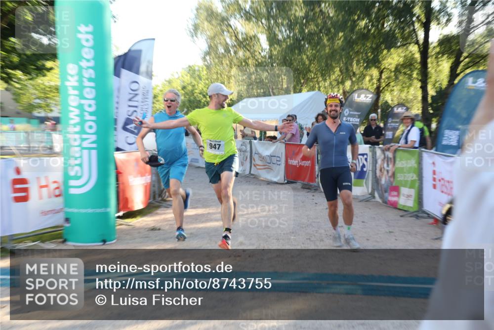 07.09.2025 - 19. Norderstedt Triathlon Luisa Fischer http://msf.ph/oto/8743755 07.09.2025 17:09:05 Ziel 947 meine-sportfotos.de