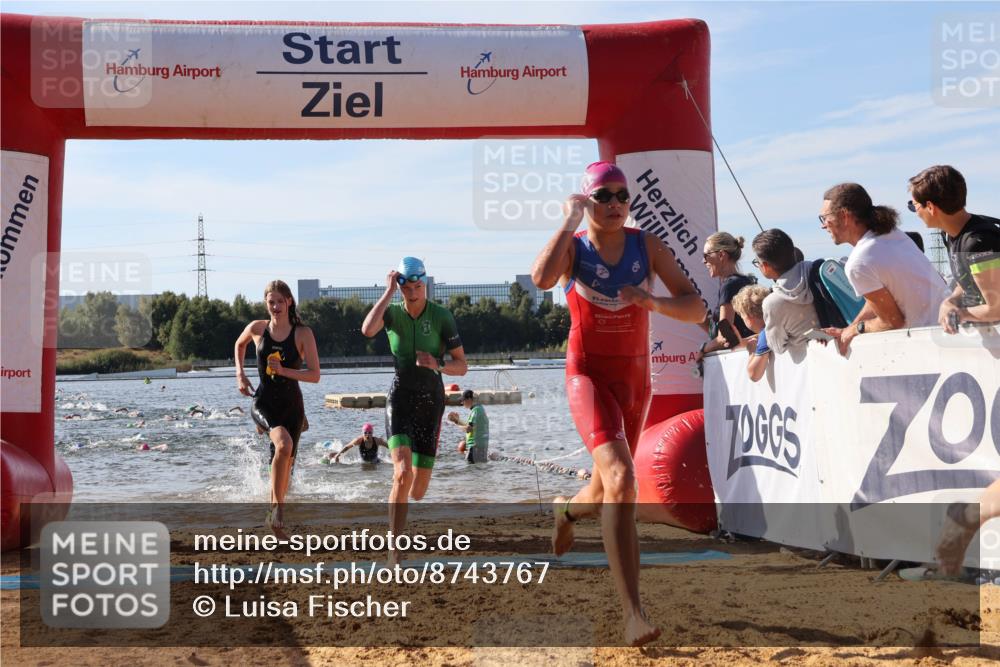07.09.2025 - 19. Norderstedt Triathlon Luisa Fischer http://msf.ph/oto/8743767 07.09.2025 10:22:31 Schwimmen 68, 87, 108, 112, 663, 676, 681, 690 meine-sportfotos.de