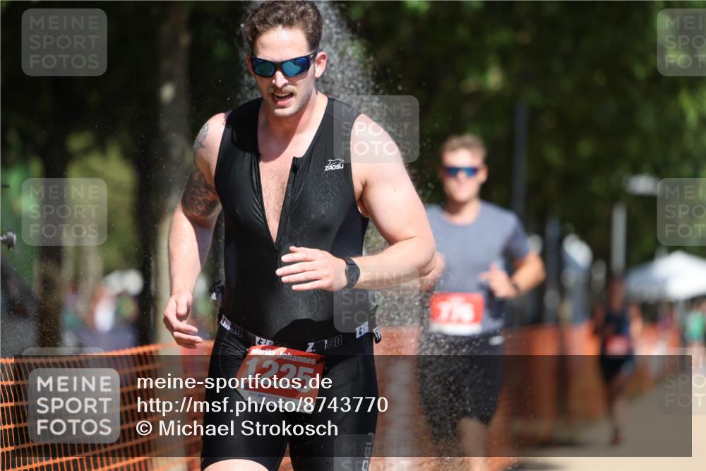 07.09.2025 - 19. Norderstedt Triathlon Michael Strokosch http://msf.ph/oto/8743770 07.09.2025 12:33:54 Laufen 773, 776, 1225 meine-sportfotos.de