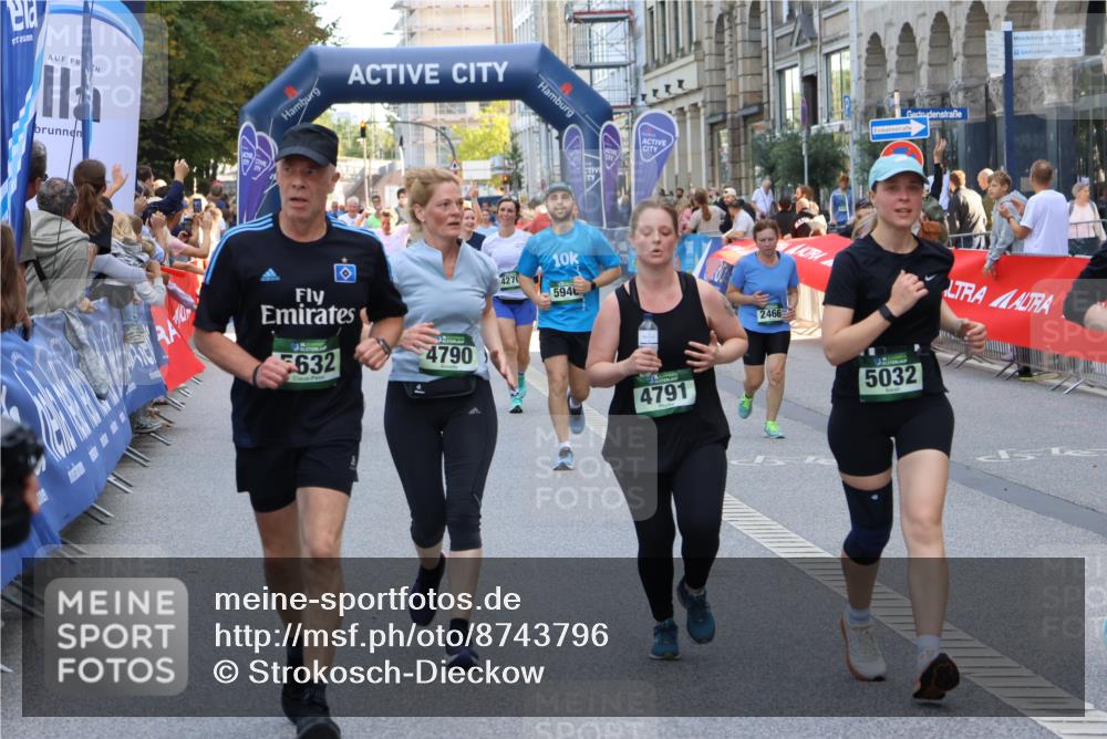 07.09.2025 - BARMER Alsterlauf Strokosch-Dieckow http://msf.ph/oto/8743796 07.09.2025 10:17:51 Ziel 2255, 2488, 2493, 2571, 2575, 2715, 3021, 3052, 3199, 3200, 3724, 3993, 4009, 4293, 4322, 4343, 4661, 4818, 5403, 5405, 5994, 8149, 8214 meine-sportfotos.de