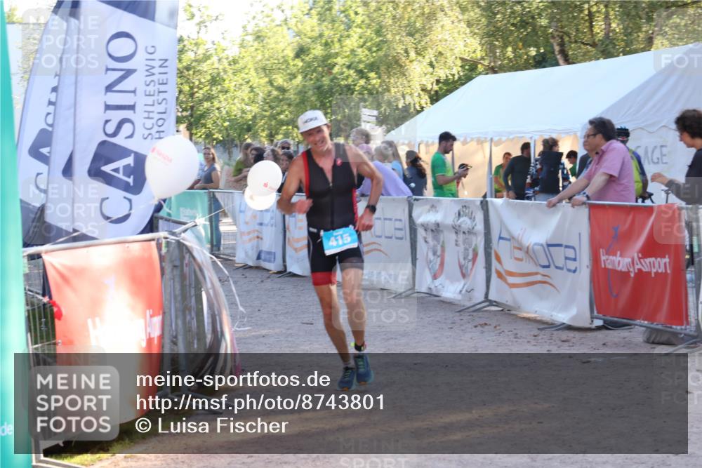 07.09.2025 - 19. Norderstedt Triathlon Luisa Fischer http://msf.ph/oto/8743801 07.09.2025 17:09:59 Ziel 415 meine-sportfotos.de