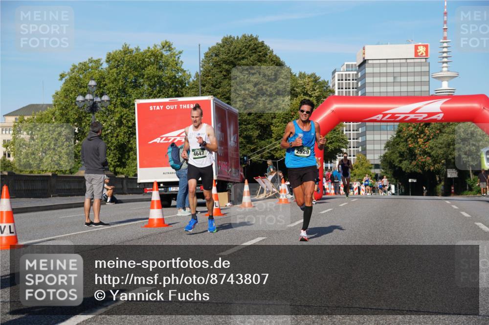07.09.2025 - BARMER Alsterlauf Yannick Fuchs http://msf.ph/oto/8743807 07.09.2025 09:29:21 Laufen 4647, 2529 meine-sportfotos.de