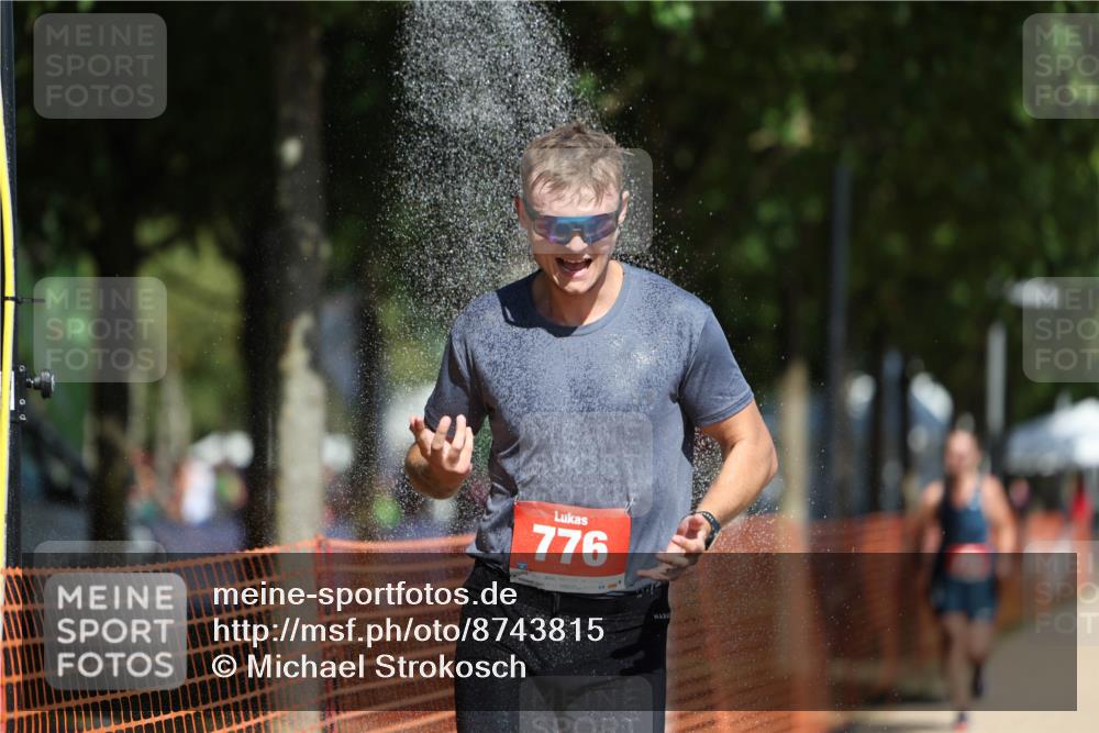07.09.2025 - 19. Norderstedt Triathlon Michael Strokosch http://msf.ph/oto/8743815 07.09.2025 12:33:55 Laufen 773, 776, 1225 meine-sportfotos.de