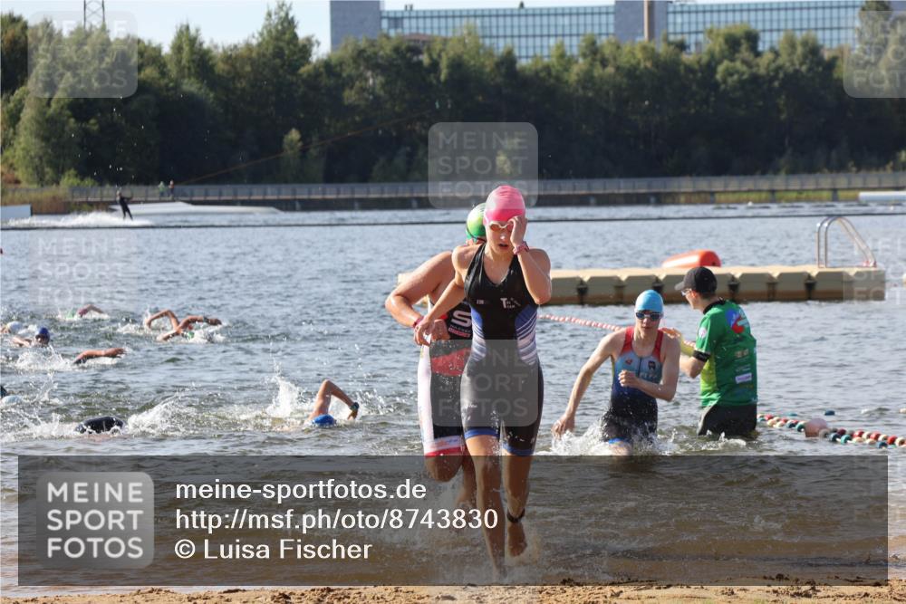 07.09.2025 - 19. Norderstedt Triathlon Luisa Fischer http://msf.ph/oto/8743830 07.09.2025 10:22:37 Schwimmen 68, 87, 108, 112, 663, 676, 680, 681, 684, 690, 691 meine-sportfotos.de