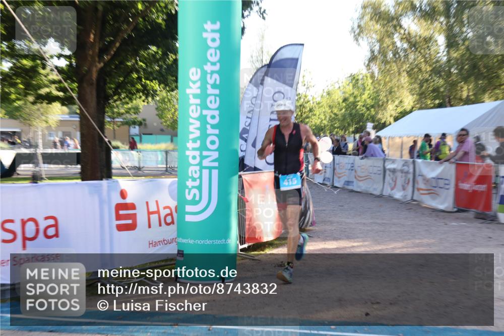 07.09.2025 - 19. Norderstedt Triathlon Luisa Fischer http://msf.ph/oto/8743832 07.09.2025 17:10:01 Ziel 415 meine-sportfotos.de