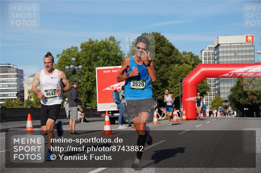 07.09.2025 - BARMER Alsterlauf Yannick Fuchs http://msf.ph/oto/8743882 07.09.2025 09:29:23 Laufen 7, 4647, 19, 2529, 2779 meine-sportfotos.de