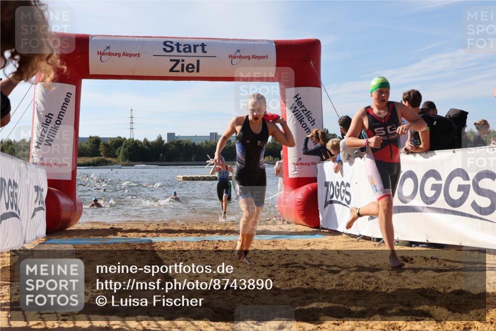07.09.2025 - 19. Norderstedt Triathlon Luisa Fischer http://msf.ph/oto/8743890 07.09.2025 10:22:41 Schwimmen 68, 87, 108, 112, 131, 663, 670, 676, 680, 681, 684, 691 meine-sportfotos.de