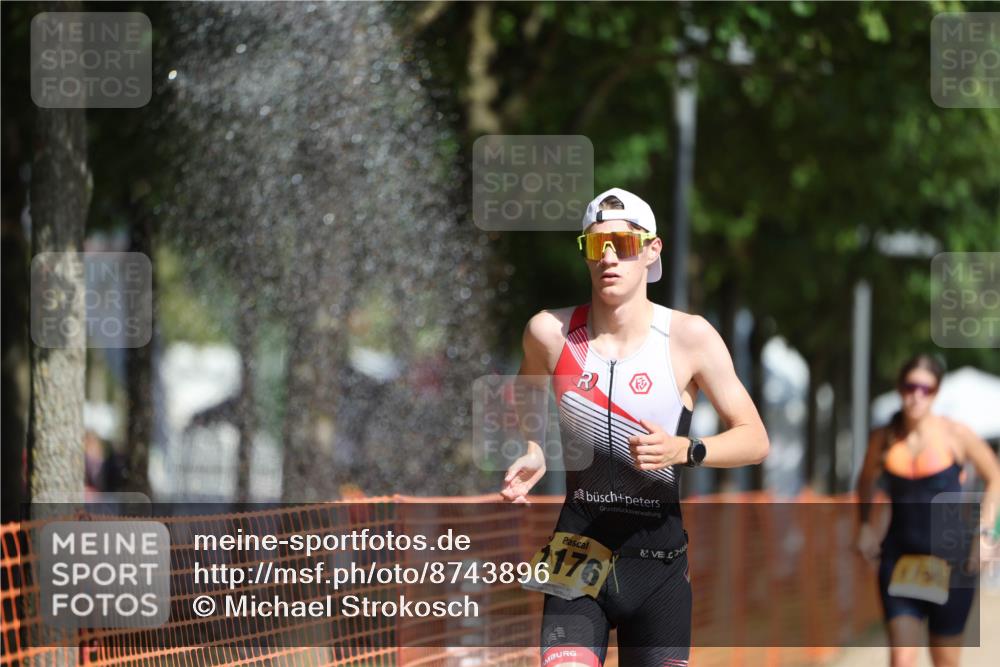 07.09.2025 - 19. Norderstedt Triathlon Michael Strokosch http://msf.ph/oto/8743896 07.09.2025 11:57:03 Laufen 1176, 1195 meine-sportfotos.de