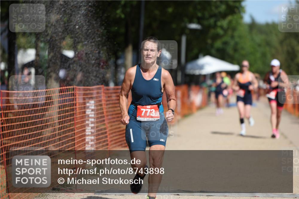 07.09.2025 - 19. Norderstedt Triathlon Michael Strokosch http://msf.ph/oto/8743898 07.09.2025 12:34:00 Laufen 773, 1251, 1381 meine-sportfotos.de