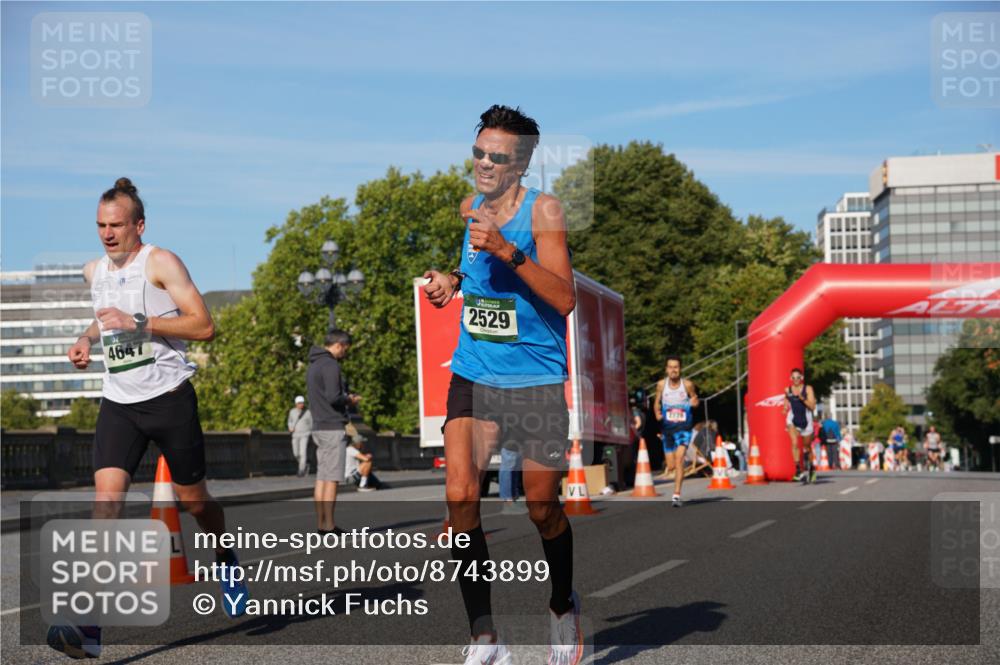 07.09.2025 - BARMER Alsterlauf Yannick Fuchs http://msf.ph/oto/8743899 07.09.2025 09:29:23 Laufen 4647, 2529 meine-sportfotos.de