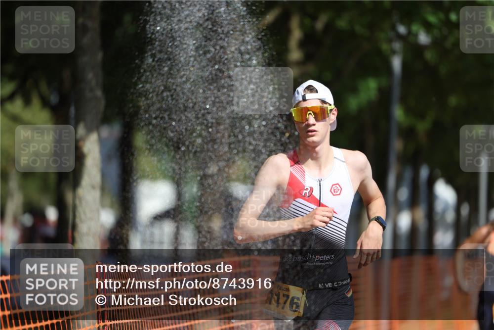 07.09.2025 - 19. Norderstedt Triathlon Michael Strokosch http://msf.ph/oto/8743916 07.09.2025 11:57:03 Laufen 1176, 1195 meine-sportfotos.de