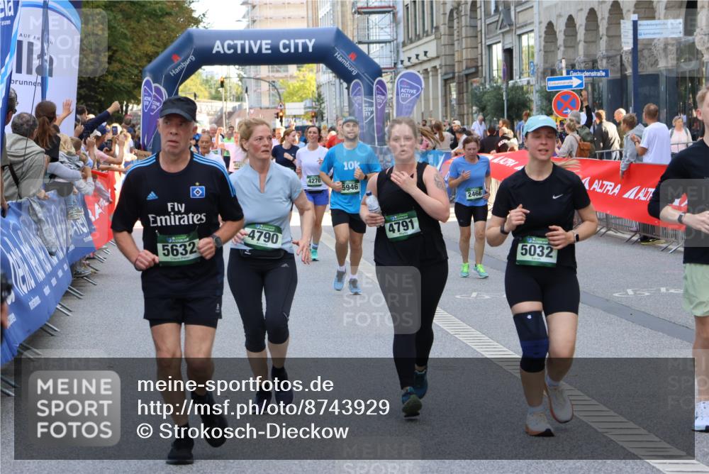 07.09.2025 - BARMER Alsterlauf Strokosch-Dieckow http://msf.ph/oto/8743929 07.09.2025 10:17:51 Ziel 2255, 2488, 2493, 2571, 2575, 2715, 3021, 3052, 3199, 3200, 3724, 3993, 4009, 4293, 4322, 4343, 4661, 4818, 5403, 5405, 5994, 8149, 8214 meine-sportfotos.de