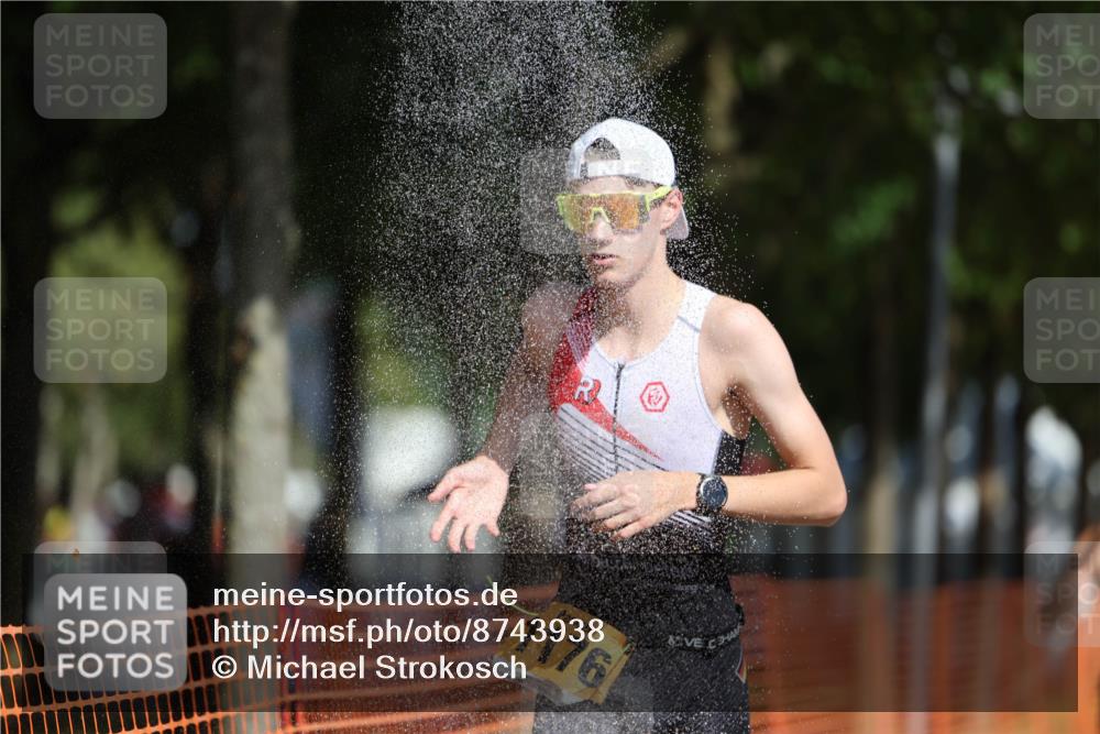 07.09.2025 - 19. Norderstedt Triathlon Michael Strokosch http://msf.ph/oto/8743938 07.09.2025 11:57:03 Laufen 1176, 1195 meine-sportfotos.de