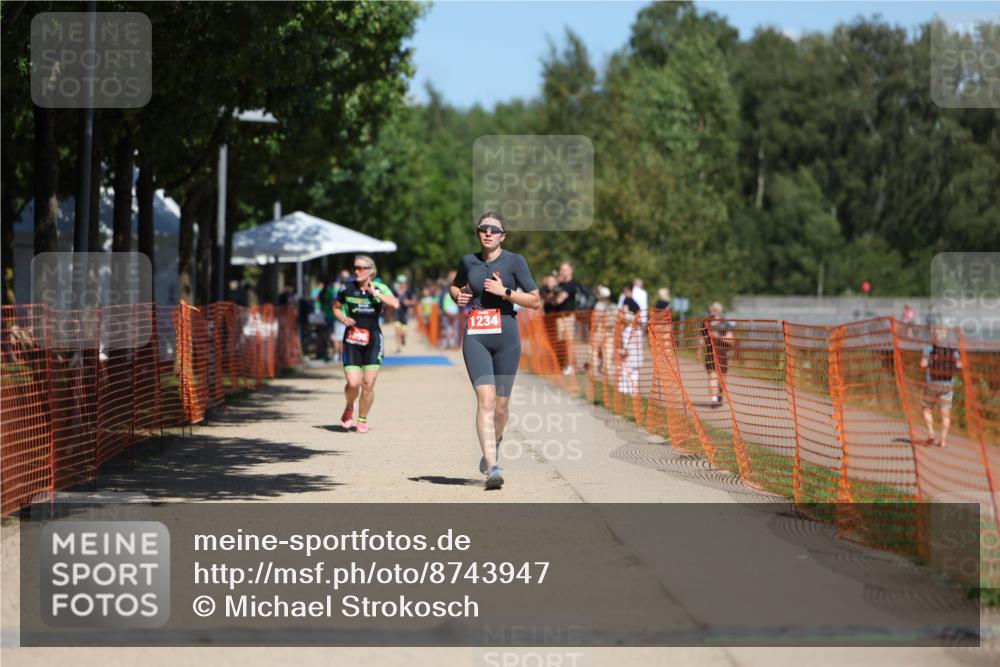 07.09.2025 - 19. Norderstedt Triathlon Michael Strokosch http://msf.ph/oto/8743947 07.09.2025 13:09:36 Laufen 1234 meine-sportfotos.de