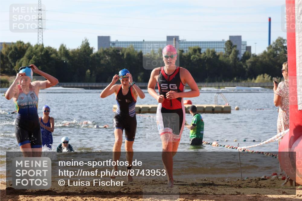 07.09.2025 - 19. Norderstedt Triathlon Luisa Fischer http://msf.ph/oto/8743953 07.09.2025 10:22:46 Schwimmen 109, 131, 638, 663, 670, 680, 684, 691 meine-sportfotos.de