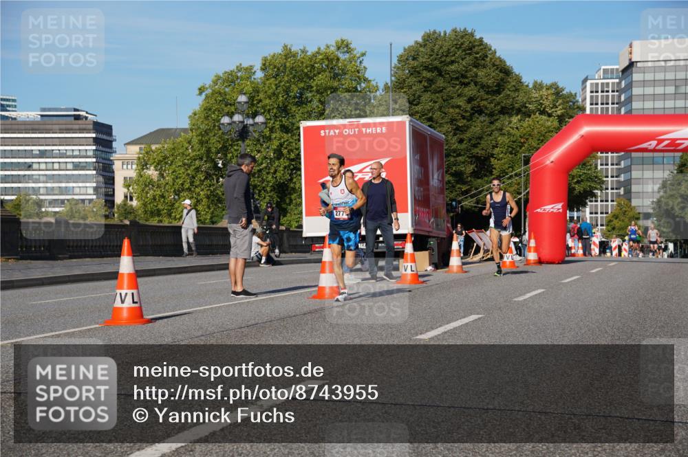 07.09.2025 - BARMER Alsterlauf Yannick Fuchs http://msf.ph/oto/8743955 07.09.2025 09:29:25 Laufen 0, 2773 meine-sportfotos.de
