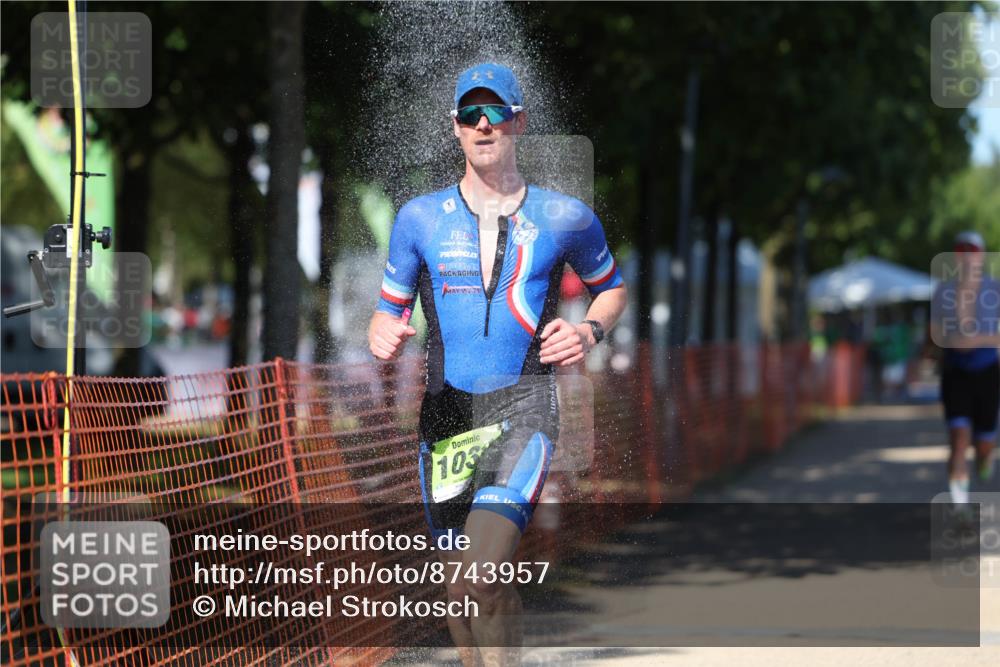 07.09.2025 - 19. Norderstedt Triathlon Michael Strokosch http://msf.ph/oto/8743957 07.09.2025 14:43:44 Laufen 1008, 1038, 1041, 1421 meine-sportfotos.de