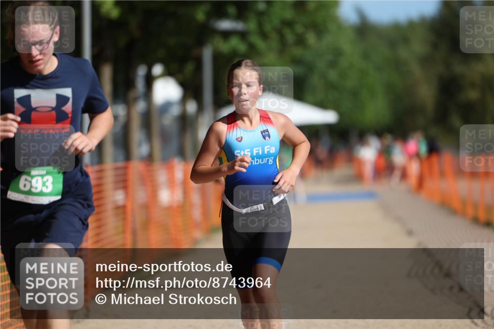 07.09.2025 - 19. Norderstedt Triathlon Michael Strokosch http://msf.ph/oto/8743964 07.09.2025 10:58:11 Laufen 57, 129, 643, 693 meine-sportfotos.de