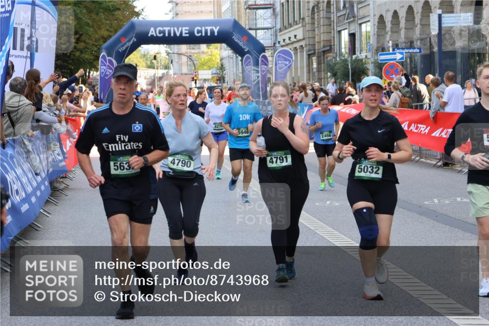 07.09.2025 - BARMER Alsterlauf Strokosch-Dieckow http://msf.ph/oto/8743968 07.09.2025 10:17:51 Ziel 2255, 2488, 2493, 2571, 2575, 2715, 3021, 3052, 3199, 3200, 3724, 3993, 4009, 4293, 4322, 4343, 4661, 4818, 5403, 5405, 5994, 8149, 8214 meine-sportfotos.de