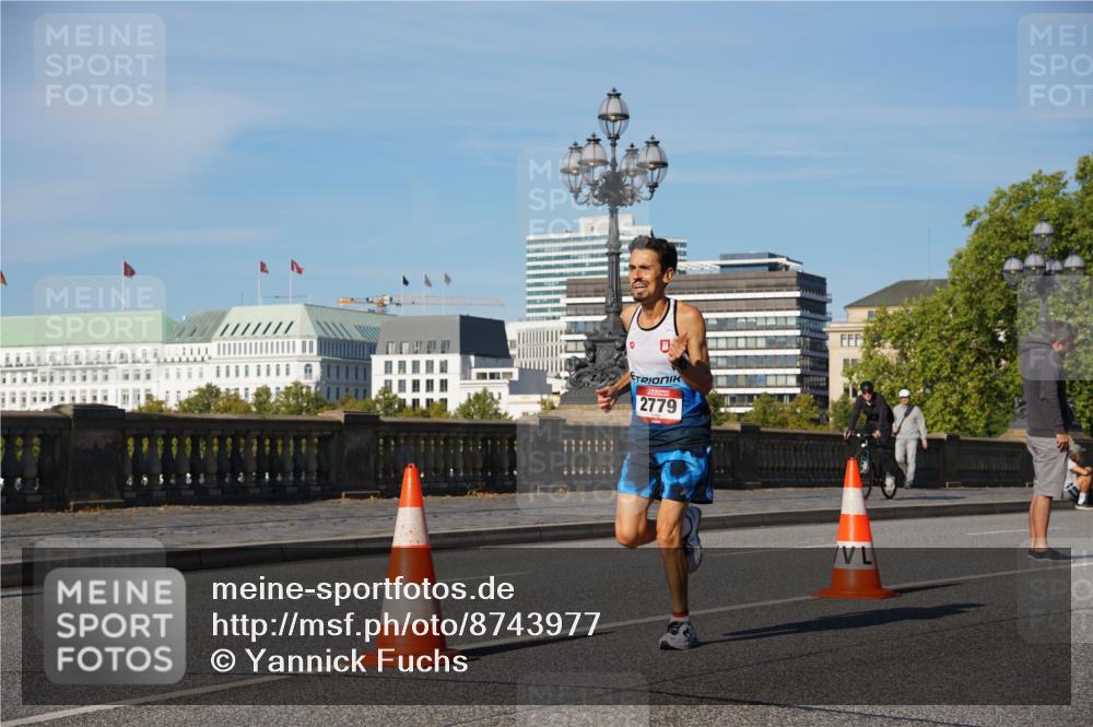 07.09.2025 - BARMER Alsterlauf Yannick Fuchs http://msf.ph/oto/8743977 07.09.2025 09:29:26 Laufen 2779 meine-sportfotos.de