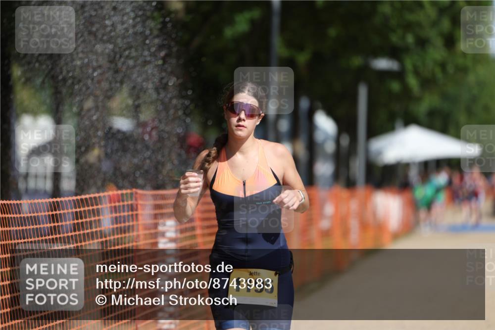 07.09.2025 - 19. Norderstedt Triathlon Michael Strokosch http://msf.ph/oto/8743983 07.09.2025 11:57:05 Laufen 1176, 1195 meine-sportfotos.de