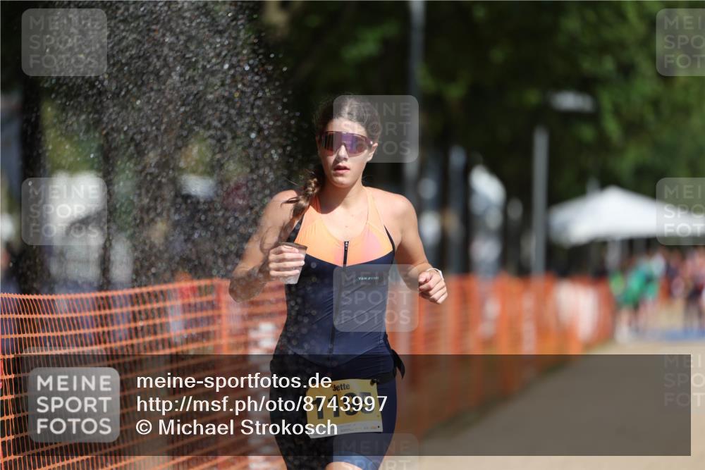 07.09.2025 - 19. Norderstedt Triathlon Michael Strokosch http://msf.ph/oto/8743997 07.09.2025 11:57:06 Laufen 768, 1176, 1195 meine-sportfotos.de