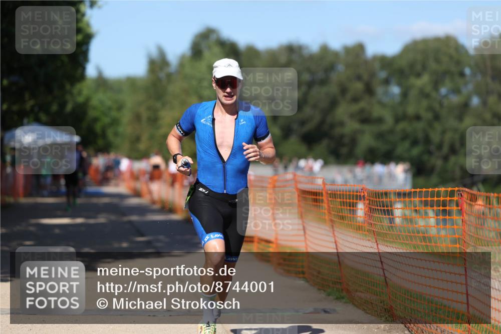 07.09.2025 - 19. Norderstedt Triathlon Michael Strokosch http://msf.ph/oto/8744001 07.09.2025 14:43:47 Laufen 1008, 1038, 1041, 1421 meine-sportfotos.de