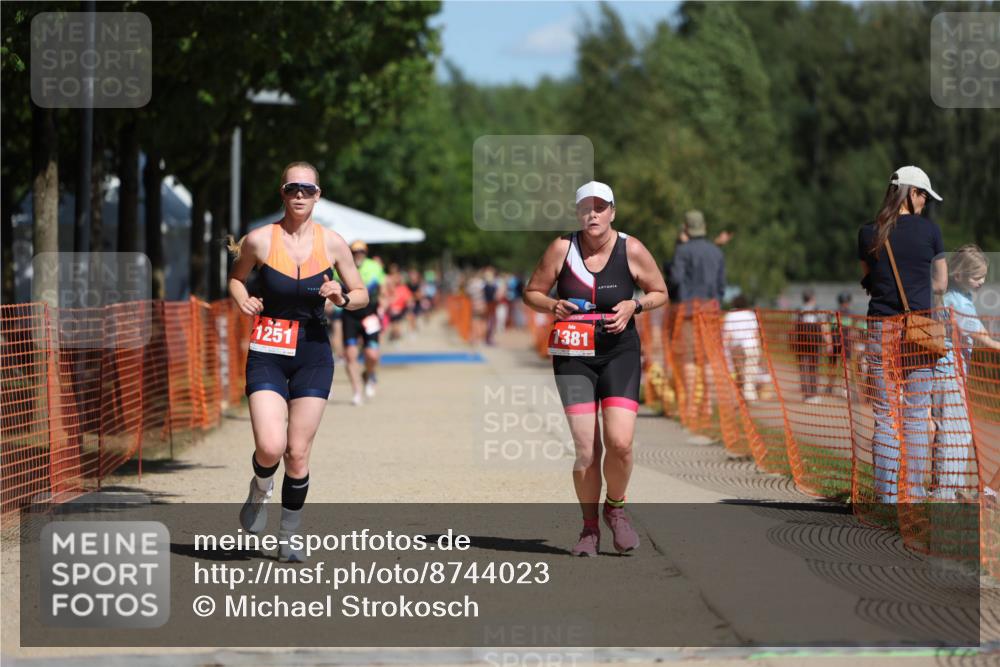 07.09.2025 - 19. Norderstedt Triathlon Michael Strokosch http://msf.ph/oto/8744023 07.09.2025 12:34:03 Laufen 773, 1251, 1381 meine-sportfotos.de