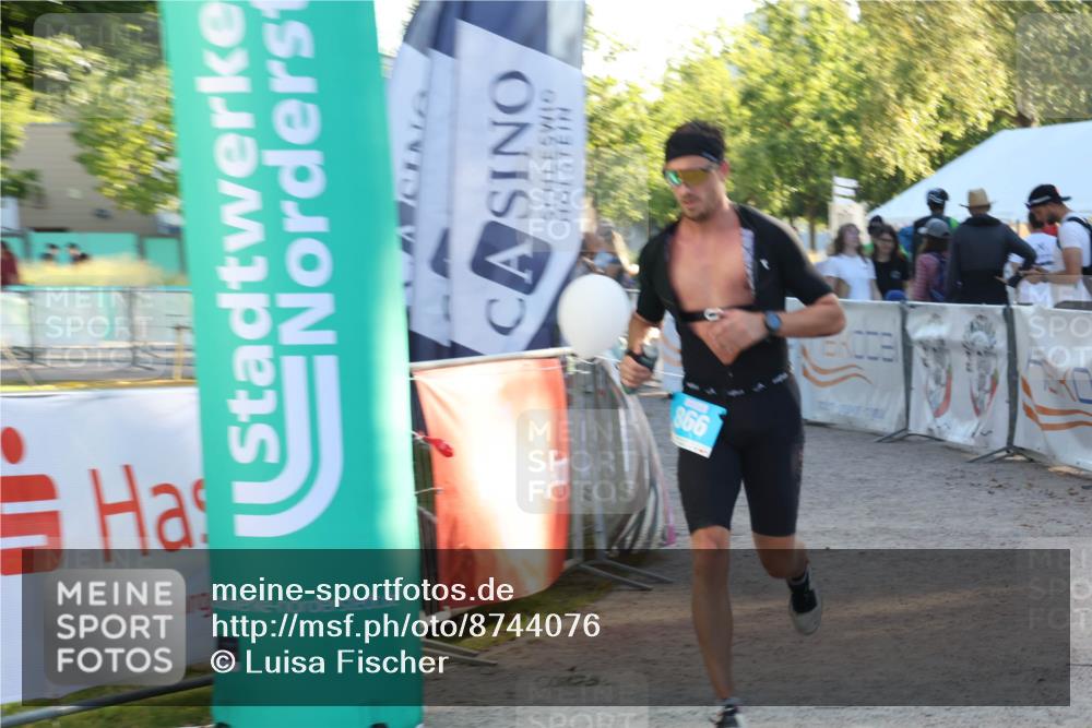 07.09.2025 - 19. Norderstedt Triathlon Luisa Fischer http://msf.ph/oto/8744076 07.09.2025 17:11:44 Ziel 866 meine-sportfotos.de