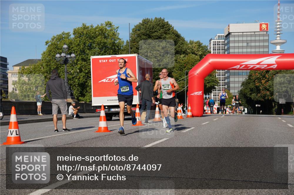 07.09.2025 - BARMER Alsterlauf Yannick Fuchs http://msf.ph/oto/8744097 07.09.2025 09:29:39 Laufen 5924, 3418 meine-sportfotos.de