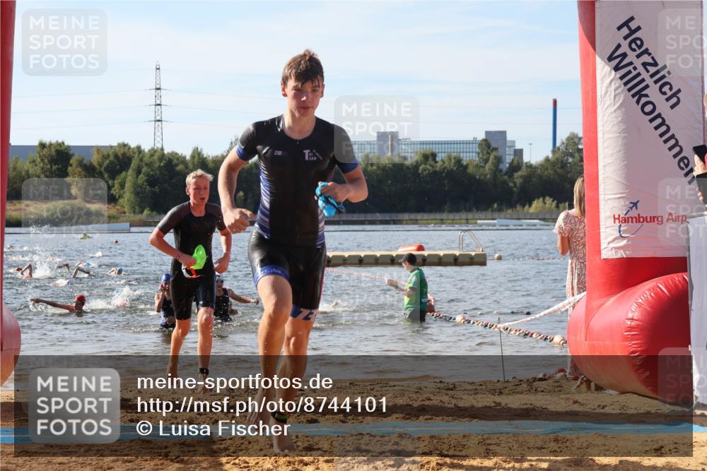07.09.2025 - 19. Norderstedt Triathlon Luisa Fischer http://msf.ph/oto/8744101 07.09.2025 10:23:01 Schwimmen 58, 93, 118, 638 meine-sportfotos.de