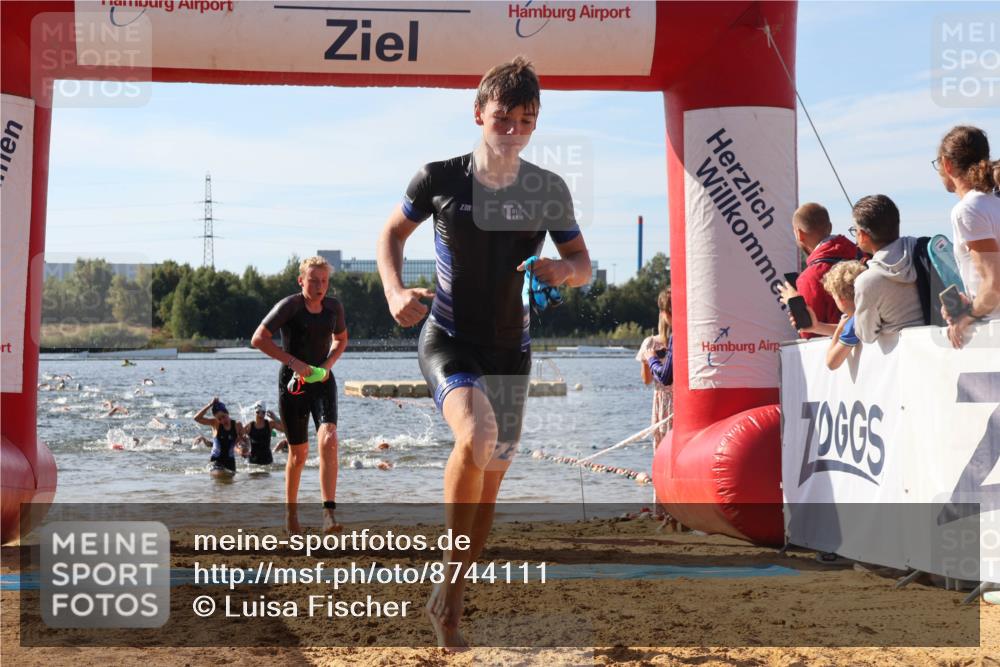 07.09.2025 - 19. Norderstedt Triathlon Luisa Fischer http://msf.ph/oto/8744111 07.09.2025 10:23:02 Schwimmen 58, 93, 118, 638, 669 meine-sportfotos.de