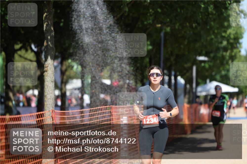 07.09.2025 - 19. Norderstedt Triathlon Michael Strokosch http://msf.ph/oto/8744122 07.09.2025 13:09:40 Laufen 1234, 1396 meine-sportfotos.de