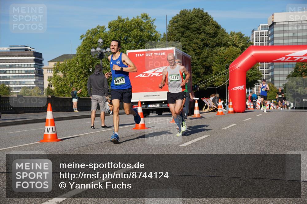 07.09.2025 - BARMER Alsterlauf Yannick Fuchs http://msf.ph/oto/8744124 07.09.2025 09:29:40 Laufen 5924, 1, 3418 meine-sportfotos.de