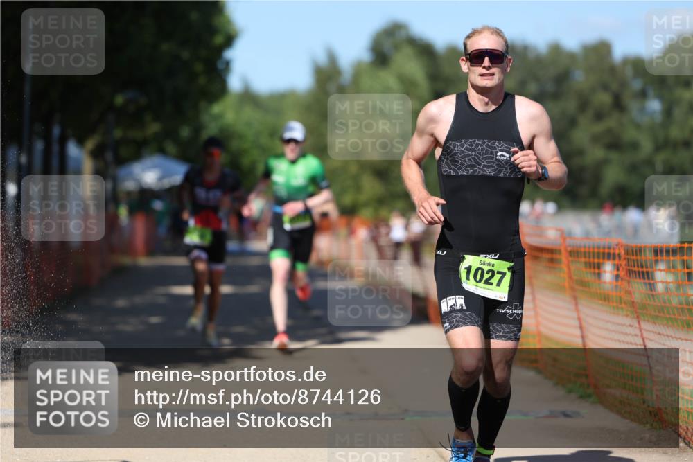 07.09.2025 - 19. Norderstedt Triathlon Michael Strokosch http://msf.ph/oto/8744126 07.09.2025 14:44:00 Laufen 964, 981, 1013, 1027 meine-sportfotos.de