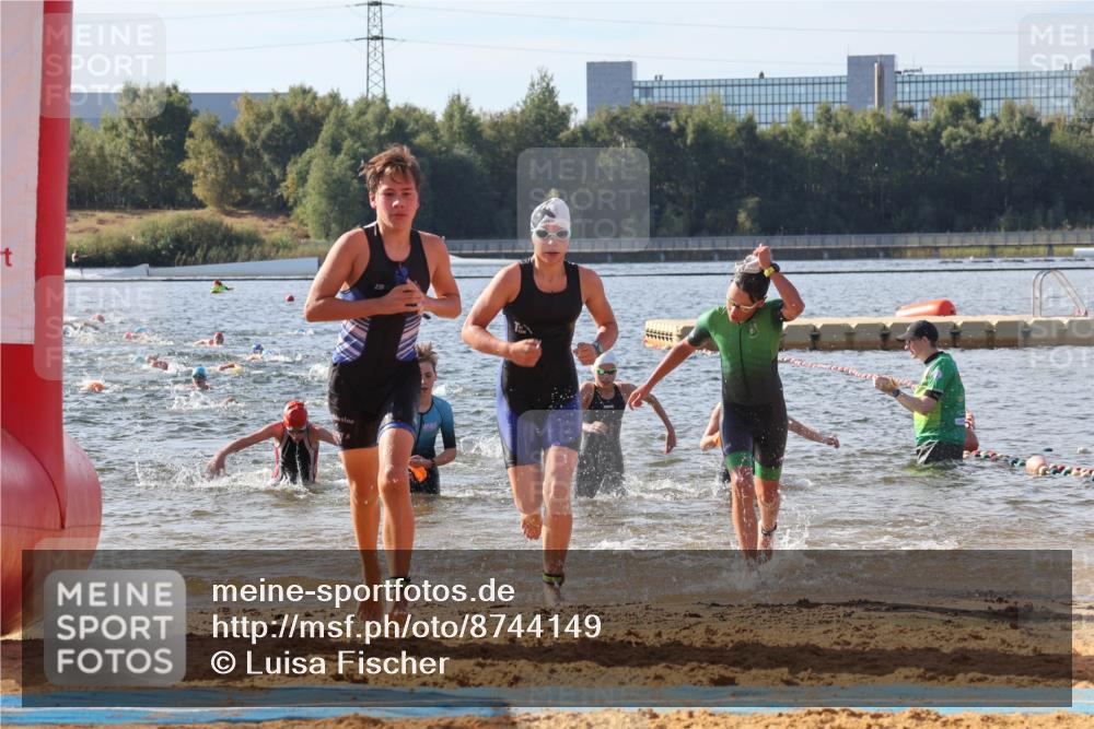 07.09.2025 - 19. Norderstedt Triathlon Luisa Fischer http://msf.ph/oto/8744149 07.09.2025 10:23:07 Schwimmen 58, 64, 93, 119, 669, 685 meine-sportfotos.de