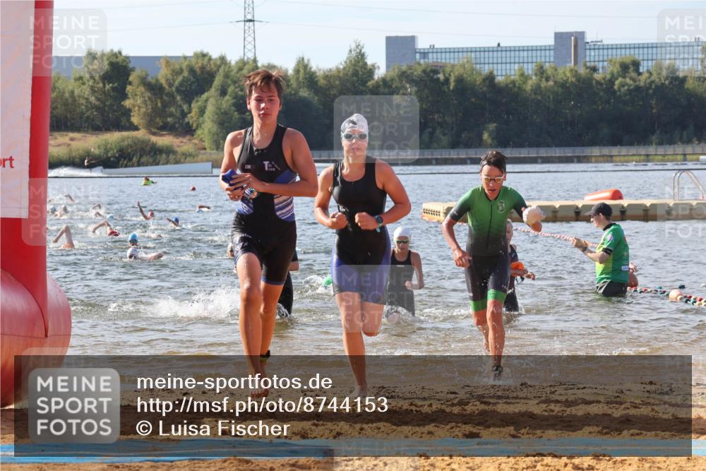 07.09.2025 - 19. Norderstedt Triathlon Luisa Fischer http://msf.ph/oto/8744153 07.09.2025 10:23:07 Schwimmen 58, 64, 93, 119, 669, 685 meine-sportfotos.de
