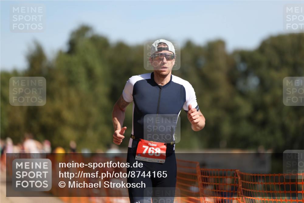 07.09.2025 - 19. Norderstedt Triathlon Michael Strokosch http://msf.ph/oto/8744165 07.09.2025 11:57:13 Laufen 768, 1199 meine-sportfotos.de