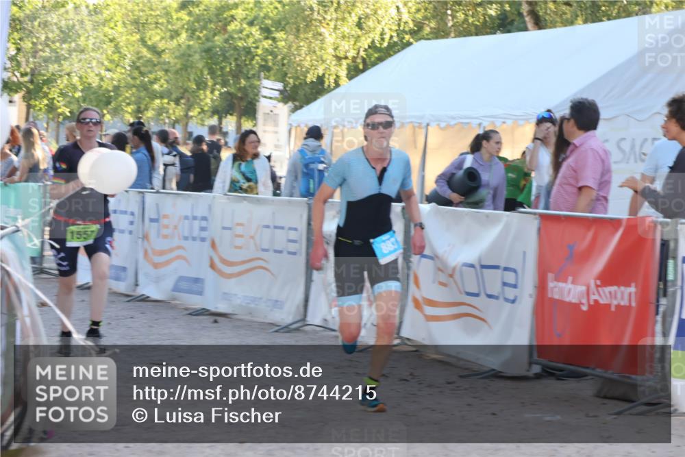 07.09.2025 - 19. Norderstedt Triathlon Luisa Fischer http://msf.ph/oto/8744215 07.09.2025 17:12:38 Ziel 883, 1557 meine-sportfotos.de