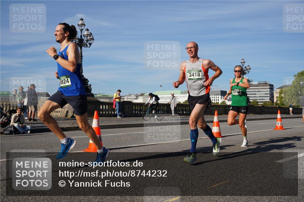 07.09.2025 - BARMER Alsterlauf Yannick Fuchs http://msf.ph/oto/8744232 07.09.2025 09:29:42 Laufen 5924, 3418, 5748 meine-sportfotos.de